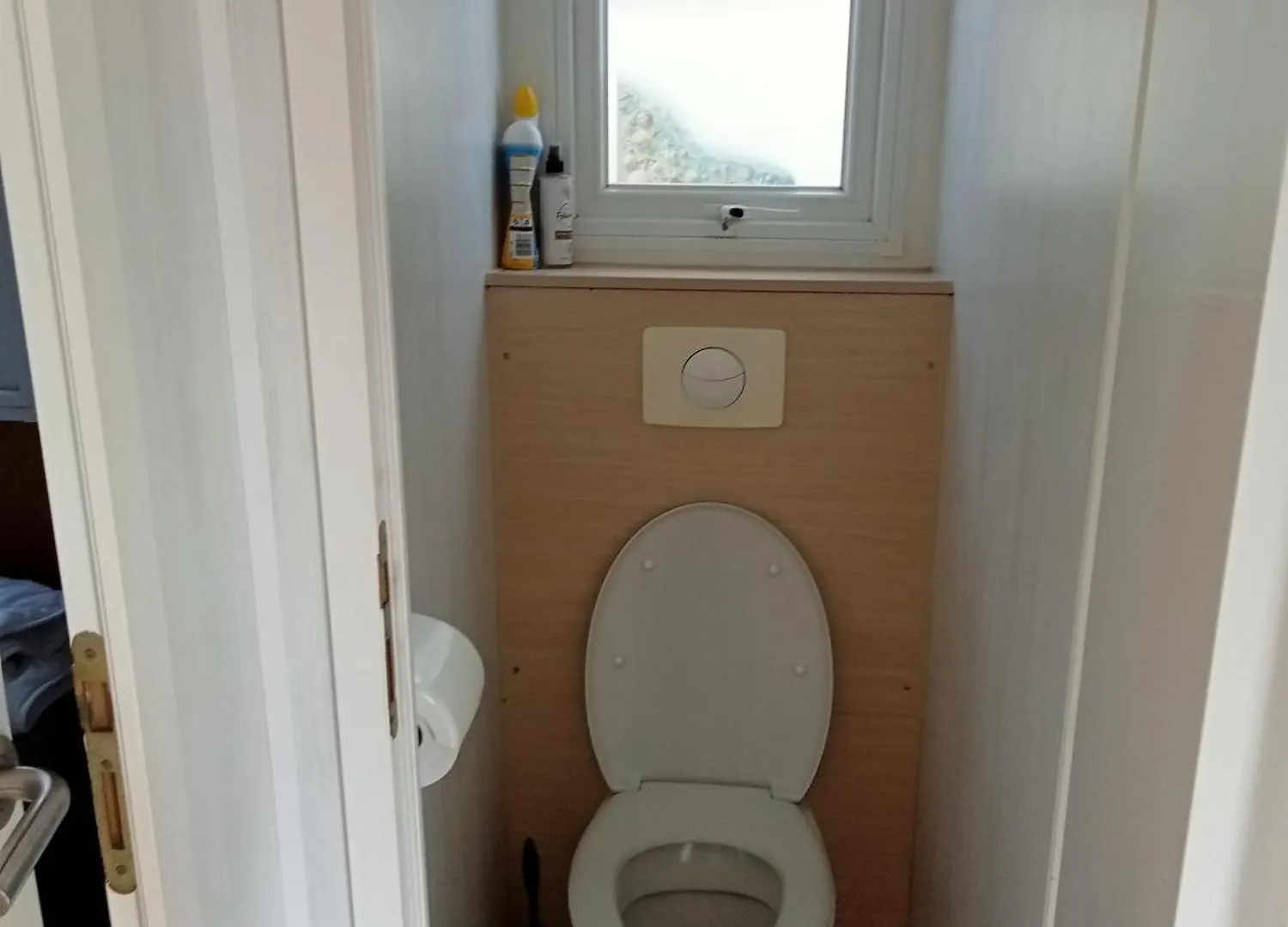 Chalet Luxueuze stacaravan Bredene met eigen tuintje 2126